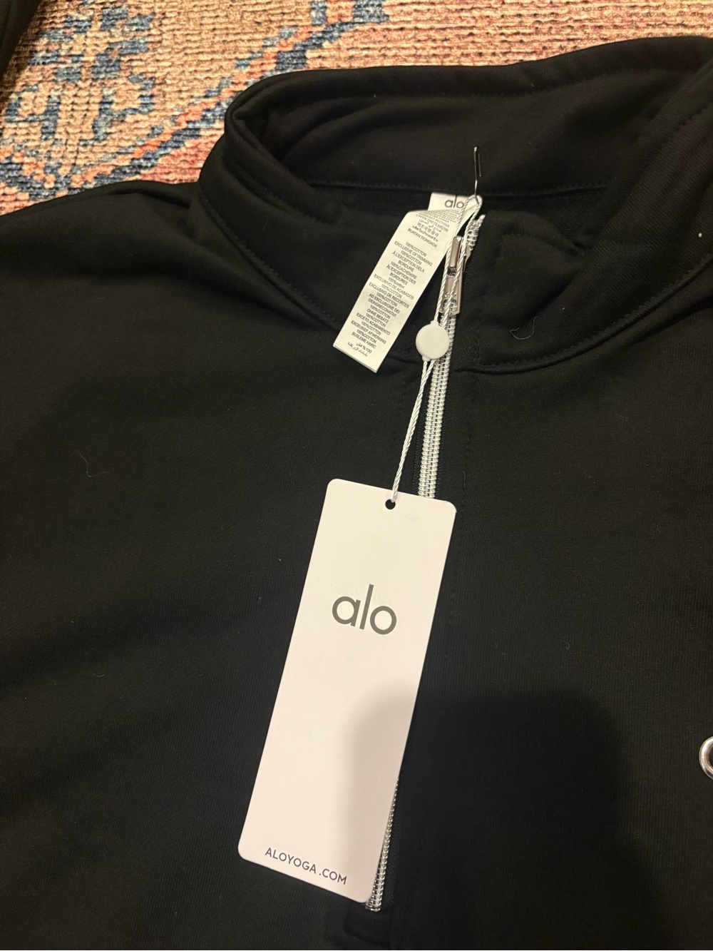 ALO Yoga Men’s Black Half-Zip Sweatshirt - Picture 3 of 6